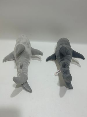 طفلان من سمك القرش باللون الرمادي مثل هدية مثالية رائجة البيع لعام 2023
