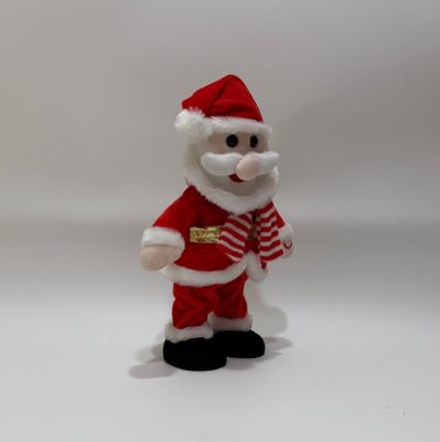 سانتا كلوز والرنة يغنيان ويرقصان في عيد الميلاد